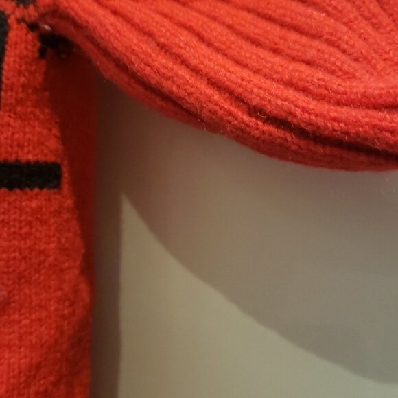ROOTS Winter Edition Red Sweater Women's Small 100% Lambs wool Red snowfla - Picture 5 of 11